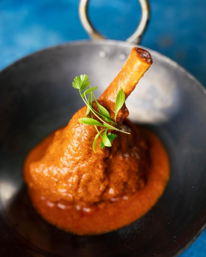 The Lalit London Hotel Ngoại thất bức ảnh A mutton shank